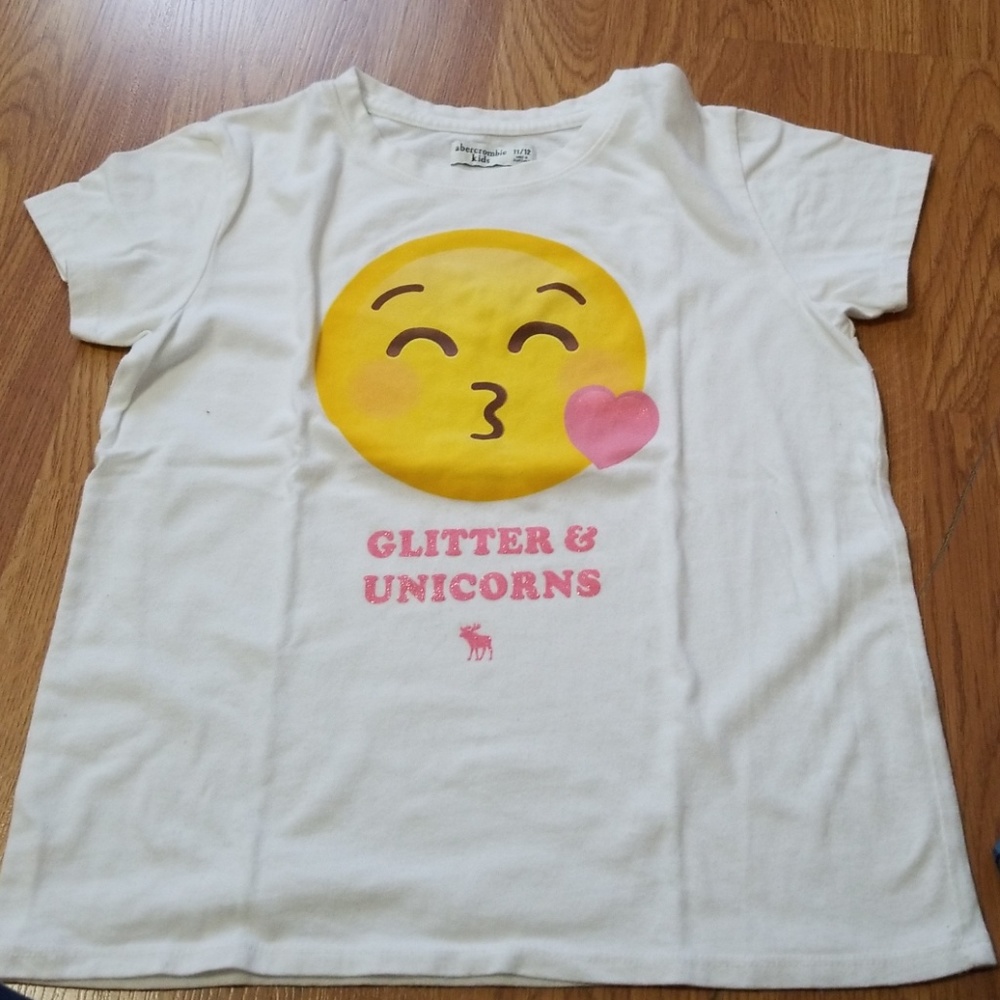 Emoji white shirt